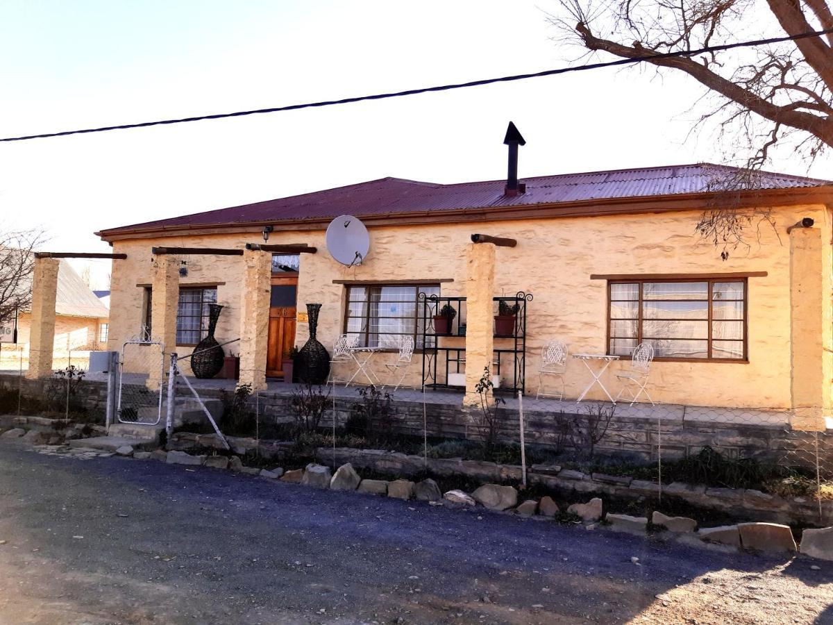 Sutherland Guest House Exterior foto